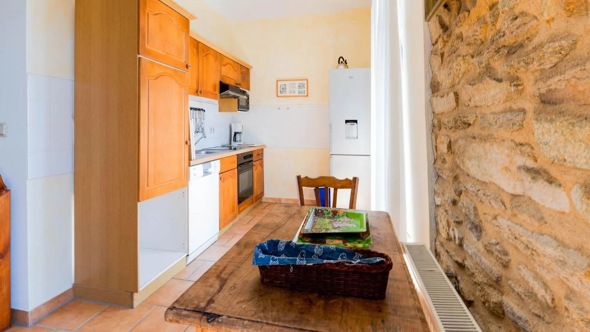 Spacious Villa With Private Pool And Garden, Cleaning Included Le Pouldu